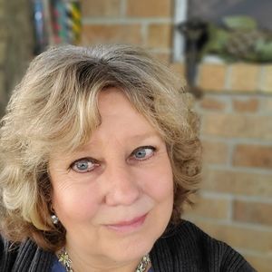 Meet your Posher, Marla